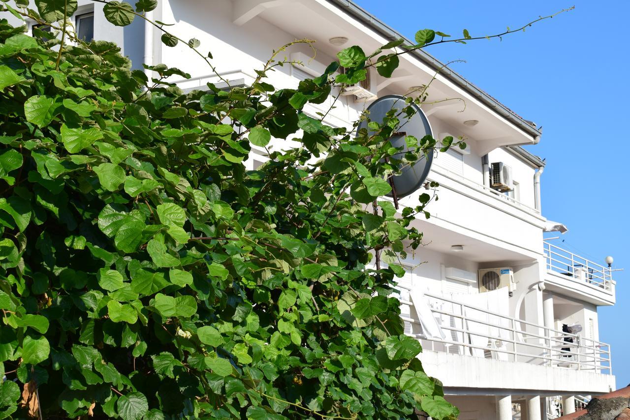 Villa Guci Ulcinj Exterior photo